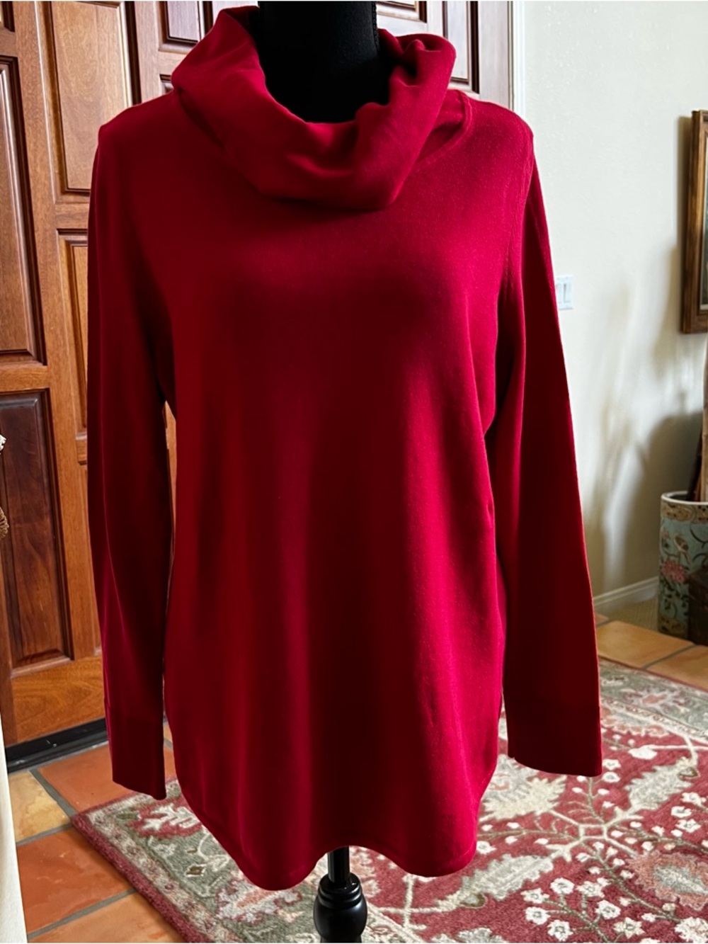 Chico's Women’s Turtleneck Cowl Neck Top Shirt Red Rounded Hem Size 1 Small